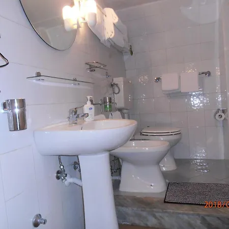 La Residenza Chiaia Short Let Superior Via Chiaia 82 Apartment Naples