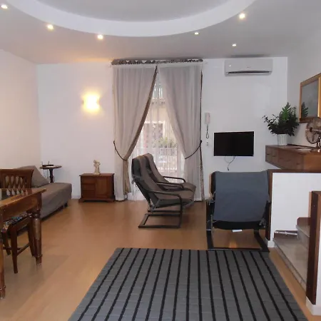 La Residenza Chiaia Short Let Superior Via Chiaia 82 Apartment