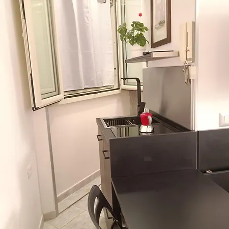 La Residenza Chiaia Short Let Superior Via Chiaia 82 Apartment Naples