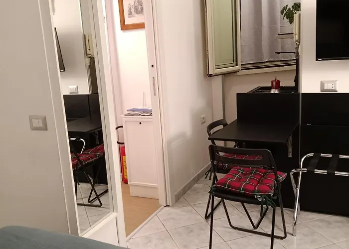 La Residenza Chiaia Short Let Superior Via Chiaia 82 Apartment Neapel